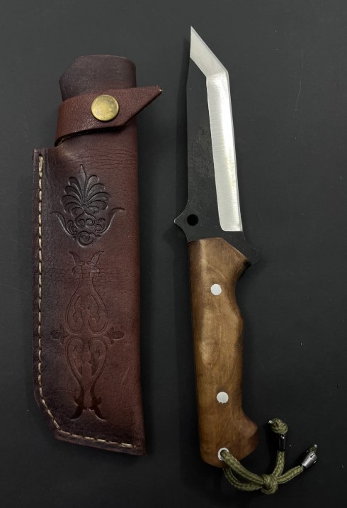 Handmade Full Tang Gut Hook Knife: Custom Engraved Hunting Knife