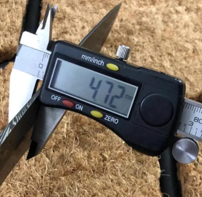 Handmade Damascus Steel Bowie Knife: Walnut Wood Handle, Leather Sheath - Image 3