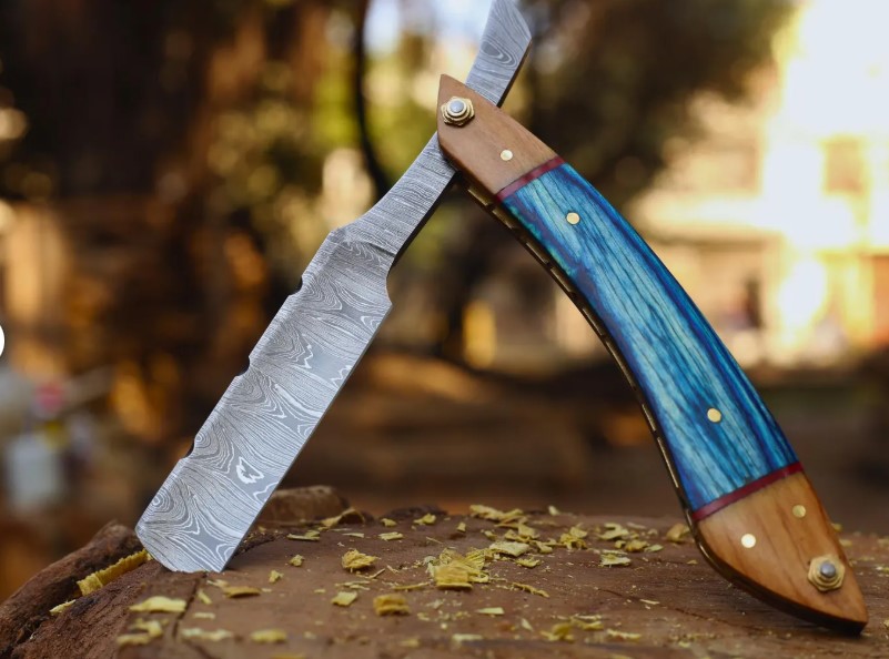 Handcrafted Damascus steel Personalized Straight Razor Groomsman Gift With Premium Shaving Blade Boyfriend Gift Husband Gift Lover - Image 2