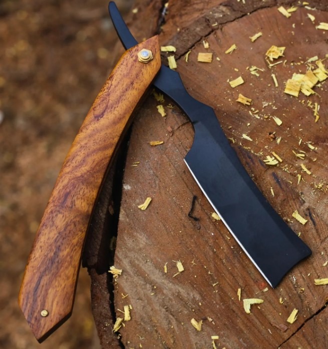 Personalized Damascus Steel Straight Razor – Luxury Shaving Blade & Groomsman Gift | Black Coated Straight Razor with Rosewood Handle