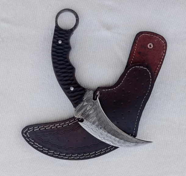 Handmade Damascus Karambit Knife: Full Tang Claw Blade, Leather Sheath - Image 2