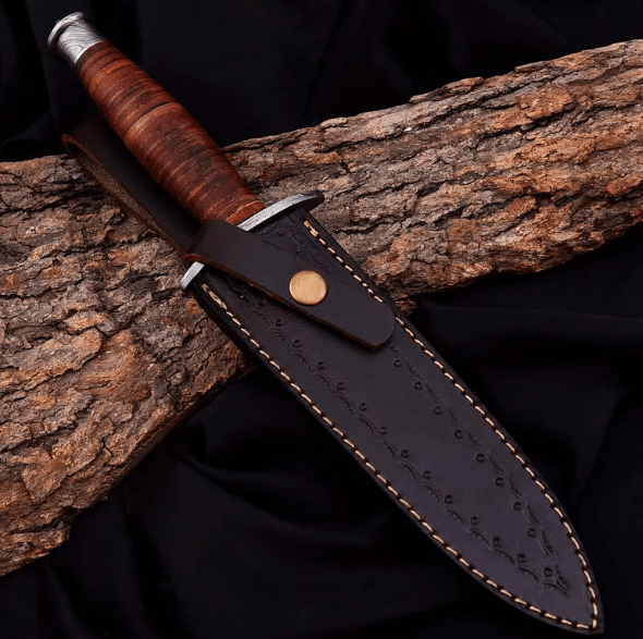 Hand Forged Damascus Steel Dagger Hunting Knife - Leather Stacked Handle - Image 4