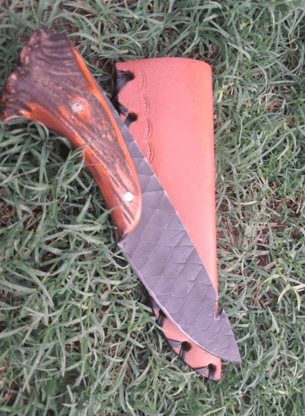 Handmade S30V Steel Guthook Hunting Knife: Deer Antler Handle, Leather Sheath - Image 2