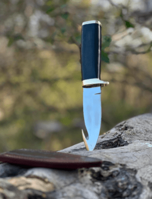 Gut Hook Bowie knife, Skinner knife, short knife, D2 Steel Bowie knife with Wooden Grip, Little knife, Camping Knife, Mini Gut Hook knife