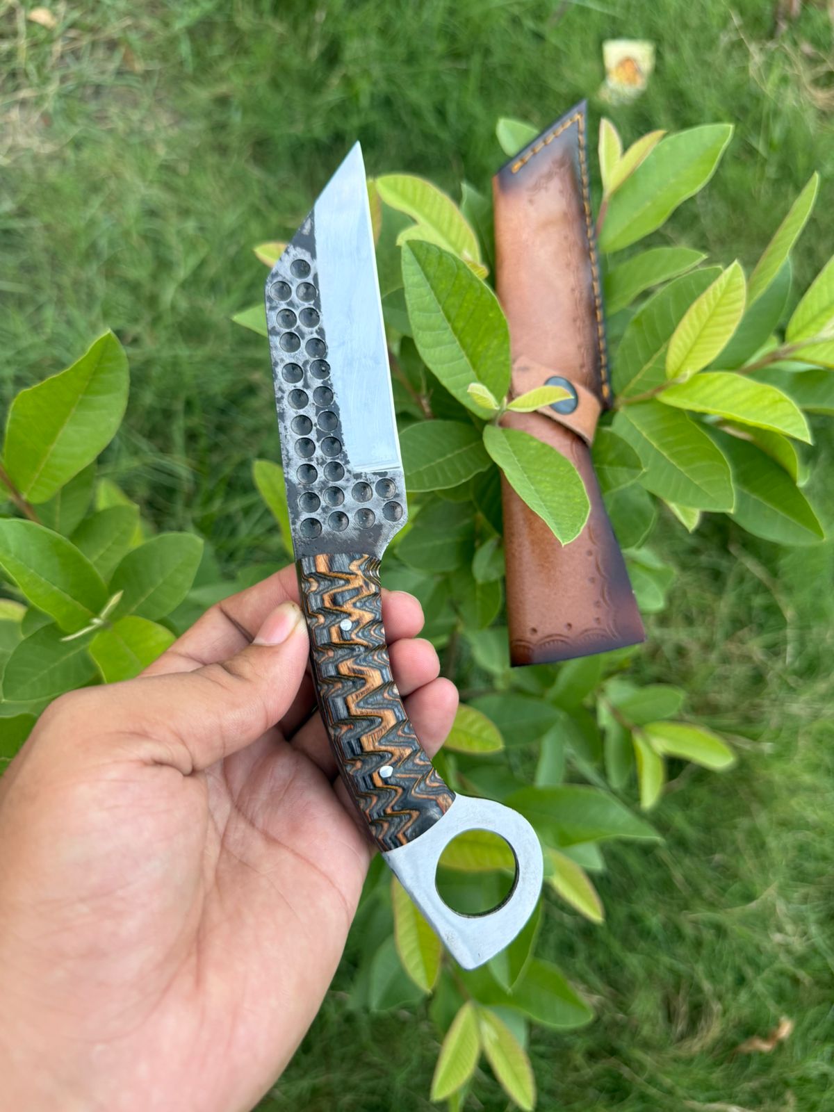 Handcrafted Custom Fixed Blade Knife with Textured Handle & Leather Sheath - Image 4